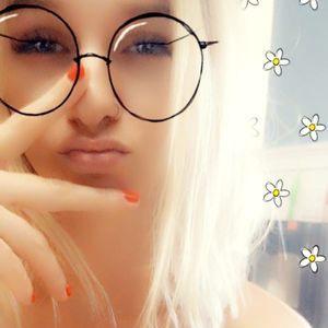 Meet your Posher, Kacee